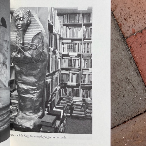 2 Ghosts of Nantucket The Haunting of Cape Cod & The Islands Ghost Spooky Sea - Picture 13 of 17